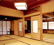 部屋の内観