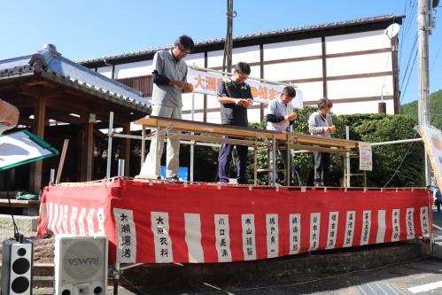 柿の皮むき大会